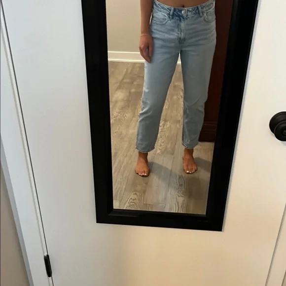American eagle mom jeans size 6 short - Picture 1 of 8